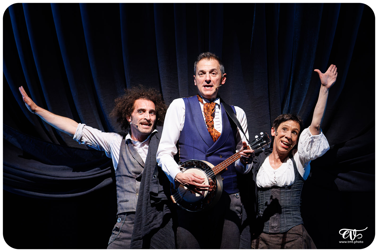 LA CLAQUE (FRED RADIX)